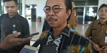 Ketua DPRD Kepri Jumaga Nadeak
