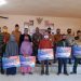 Foto bersama usai penyaluran BLT DD tahap I secara simbolis di Desa Batu Gajah, Kecamatan Bunguran Timur.