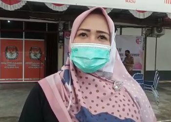 Ketua KPU Kepri, Sriwati, f : Mael/detak.media