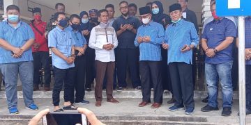 Awe-Dalmasri pada saat doa bersama di Pasar Tani Kabupaten Bintan, Toapaya. F : ist