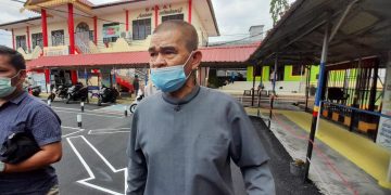 Anggota DPRD Bintan, Muhammad Yatir seusai turun dari Balai Antam Seludang Mapolres Tanjungpinang, dan mengaku tidak ada diperiksa oleh penyidik KPK, f : Alam/detak.media