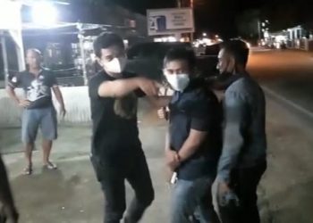 Oknum pegawai Kejari Tanjungpinang dan Bintan saat diamankan oleh Pihak Kejati Kepri, f : ist