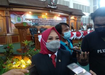 Ketua DPRD Tanjungpinang, Yuniarni Pustoko Weni, f : Mael/detak.media