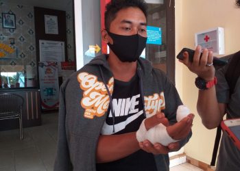 Aan Purwanto, saat membuat laporan di Mapolsek Tanjungpinang Timur, f : Mael/detak.media