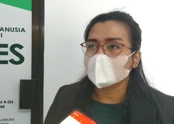 Salah seorang petugas Arka Trans Pisikologi, Karin, f : Mael/detak.media