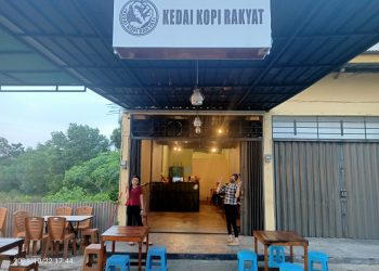 Kedai Kopi Rakyat yang beralamatkan di Kilometer 8 Atas, tepatnya di depan Hotel CK Tanjungpinang, f : ist