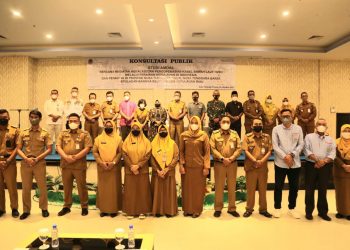 Foto bersama seusalenggelar konsultasi Amdal bersama pihak terkait terhadap mega proyek Australian-Asia Power Link, f : ist