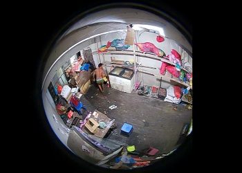 Aksi pelaku saat terekam kamera pengintai, f : ist/potongan video yang beredar