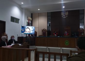 Suasana sidang dakwaan di pn Tanjungpinang, foto : mael/detak.media