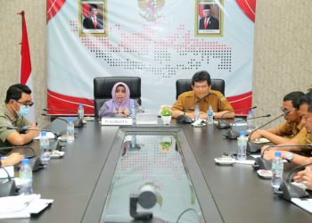 Walikota Tanjungpinang, Rahma saat rapat persiapan Revitalisasi Pasar Baru, foto : ist