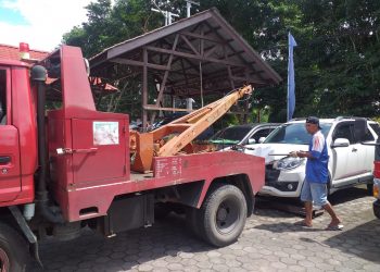 Mobil yg terlibat laka beruntun saat berada di Mapolresta Tanjungpinang, foto : Mael/detak.media