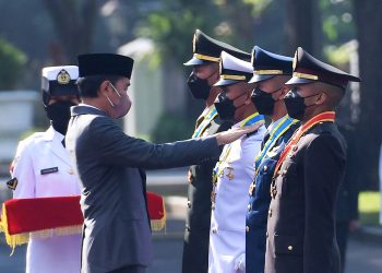 Upacara Praspa TNI-Polri Tahun 2022, Kamis (14/07/2022), di Halaman Istana Merdeka, Jakarta. (Foto : Humas Setkab/Rahmat)