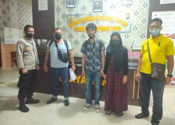 Pelaku Dedi dan Vera saat di Mapolsek Tanjungpinang Timur, foto : ist