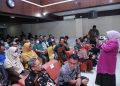 Walikota Tanjungpinang, Rahma (baju merah muda) saat sosialisasi, foto : ist