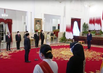 Presiden Jokowi melantik Abdullah Azwar Anas menjadi Menteri PANRB, Rabu (07/09/2022), di Istana Negara, Jakarta. (Sumber : Tangkapan Layar)