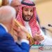 Putra Mahkota Saudi Mohammed bin Salman (kanan) (16/7/2022). ANTARA FOTO/Bandar Algaloud/Courtesy of Saudi Royal Court/Handout via REUTERS /aww.