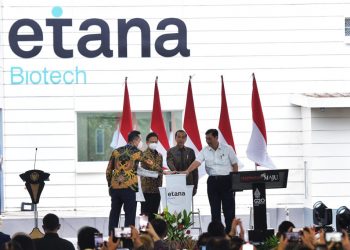 Presiden Jokowi meresmikan Pabrik PT Etana Biotechnologies Indonesia, di Kawasan Industri Pulogadung (JIEP), Jakarta, Jumat (07/10/222). (Foto: Humas Setkab/Rahmat)