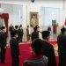 Presiden RI Joko Widodo (Jokowi) melantik anggota Dewan Pengawas dan anggota Badan Pelaksana Badan Pengelola Keuangan Haji (BPKH) Periode 2022-2027, di Istana Negara, Jakarta, Senin (17/10/2022).