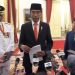Presiden Jokowi pada keterangan pers usai melantik Gubernur Daerah Istimewa Yogyakarta Sri Sultan Hamengku Buwono X, Senin (10/10/2022). (Foto: Humas Setkab/Agung)