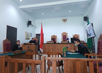 Suasana Sidang Dakwaan Terdakwa Wang Jungfeng di PN Tanjungpinang, Selasa (18/10/2022), foto : Mael/detak.media