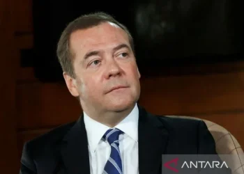 Arsip - Dmitry Medvedev di Moskow, Rusia, 25 Januari 2022 (Sputnik/Yulia Zyryanova/Pool via Reuters/as)