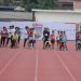 Para peserta nomor lari 60 meter tingkat SD sedang bersiap start pada Energen Champion SAC Indonesia 2022 East Java Qualifiers di Lapangan Atletik THOR Surabaya, Jumat (4/11/2022). ANTARA/HO-SAC Indonesia.