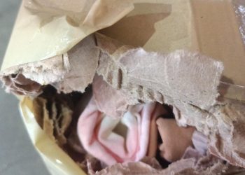 foto barang milik pengirim yang diduga dirusak, foto: ist