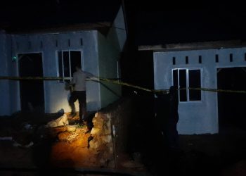 Personel Polsek Tanjungpinang Timur saat Mendatangi TKP, foto : ist