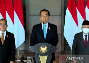Tangkapan layar - Presiden Joko Widodo memberikan keterangan pers di Bandara Internasional Soekarno Hatta, Tangerang, Banten sebelum bertolak ke Brussel, Belgia untuk menghadiri Konferensi Tingkat Tinggi (KTT) ASEAN-Uni Eropa, Selasa (13/12/2022). ANTARA/Indra Arief/am.