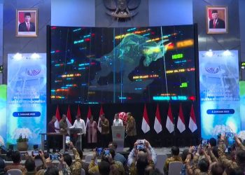Presiden Jokowi secara resmi membuka Perdagangan BEI Tahun 2023, di Gedung BEI, Jakarta, Senin (02/01/2023). (Sumber: Tangkapan Layar)