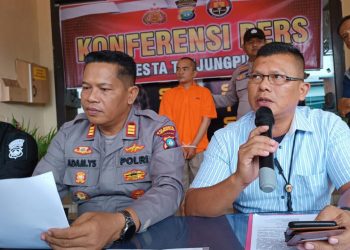 Kapolsek Tanjungpinang Timur, AKP Adam saat Melakukan Konferensi Pers, foto : Mael/detak.media