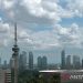 Ilustrasi - Suasana langit cerah disertai awan di sebagian wilayah Ibu Kota Jakarta. FOTO ANTARA/Ismar Patrizki/mes/aa.