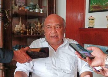 Ketua DPC Gerindra Kota Blitar Endro Hermono, saat di wawancarai, Dani ES/detak.media