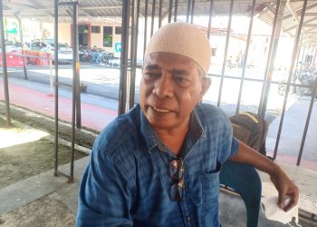 Tokoh Masyarakat, dan juga Ketua Bidang Seni dan Budaya Perkit Tanjungpinang, Abdullah Mipi, seusai melapor di Mapolresta Tanjungpinang, foto: detak.media