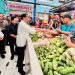 Presiden RI Joko Widodo (Jokowi) beserta Ibu Iriana Jokowi meninjau Pasar Bululawang, di Kabupaten Malang, Jawa Timur, Senin (24/07/2023). (Foto: BPMI Setpres/Laily Rachev)
