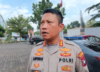 Kapolresta Tanjungpinang, Kombes Ompusunggu saat Diwawancarai, foto: Mael/detak.media