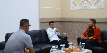 Pj Wali Kota Tanjungpinang, Hasan saat bersilaturahmi dengan PLN, foto: doc/detak.media