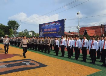 Kapolresta Tanjungpinang Kombes Ompusunggu saat Mengecek Kesiapan Operasi Patuh Seligi 2023, foto: Mael/detak.media