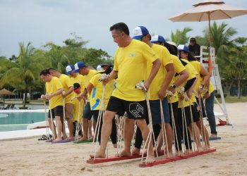 Pengunjung saat Melakukan Outbond bersama Tim Building di Bintan, foto: Humas Bintan Outbond dan Tim Building