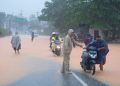 Kondisi Banjir di Jalan Nusantara Kilometer 12 Tanjungpinang, foto: Mael/detak.media