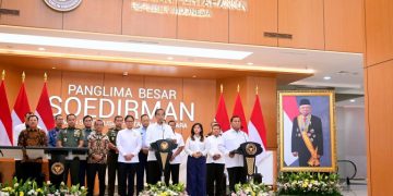 Presiden Jokowi meresmikan RS PPN Panglima Besar Soedirman dan 20 rumah sakit TNI lainnya, Senin (19/02/2024), di RS PPN Panglima Besar Soedirman, Bintaro, Jakarta. (Foto: BPMI Setpres)