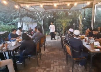 Pengurus dan Anggota AJI Tanjungpinang saat Melakukan Buka Puasa Bersama, foto: AJI Tanjungpinang