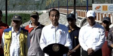 Presiden RI Joko Widodo (Jokowi) meresmikan Bendungan Tiu Suntuk, di Kabupaten Sumbawa Barat, Nusa Tenggara Barat (NTB), Kamis (02/05/2024), foto: ist/setkab.go.id