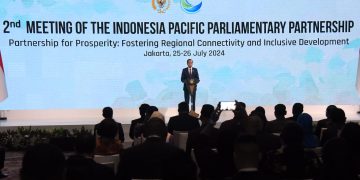 Presiden RI Joko Widodo (Jokowi) memberikan sambutan sekaligus membuka acara Indonesia-Pacific Parliamentary Partnership (IPPP) ke-2 di Hotel Fairmont, Jakarta (25/7/2024). (Foto: Humas Setkab/Rahmat)