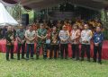 Forkopimda Blitar dipimpin Asisten Administrasi Umum Sekretariat Daerah Kabupaten Blitar, Mashudi (batik tengah) saat mengunjungi Kesambi Trees Park, Kamis (24/10/2024).