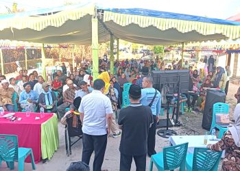 Suasana Kampanye Pasangan Bupati Natuna, Cen Sui Lan - Jarmin Sidik di Semitan, Desa Pengaruh (foto : DM)