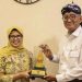 Bupati Blitar Rini Syarifah saat bertemu dengan Menteri PUPR Dody Hanggodo.